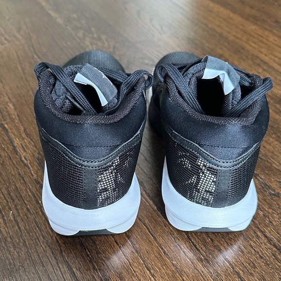 Nike LeBron Witness VIII TB - Picture 3 of 4